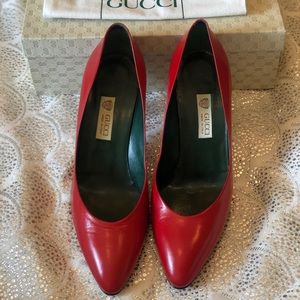 Gucci red leather heel
